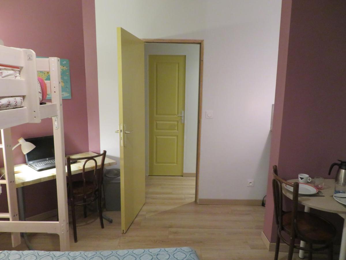Les Chambres Studios De Pleslin-Foucher Eksteriør bilde