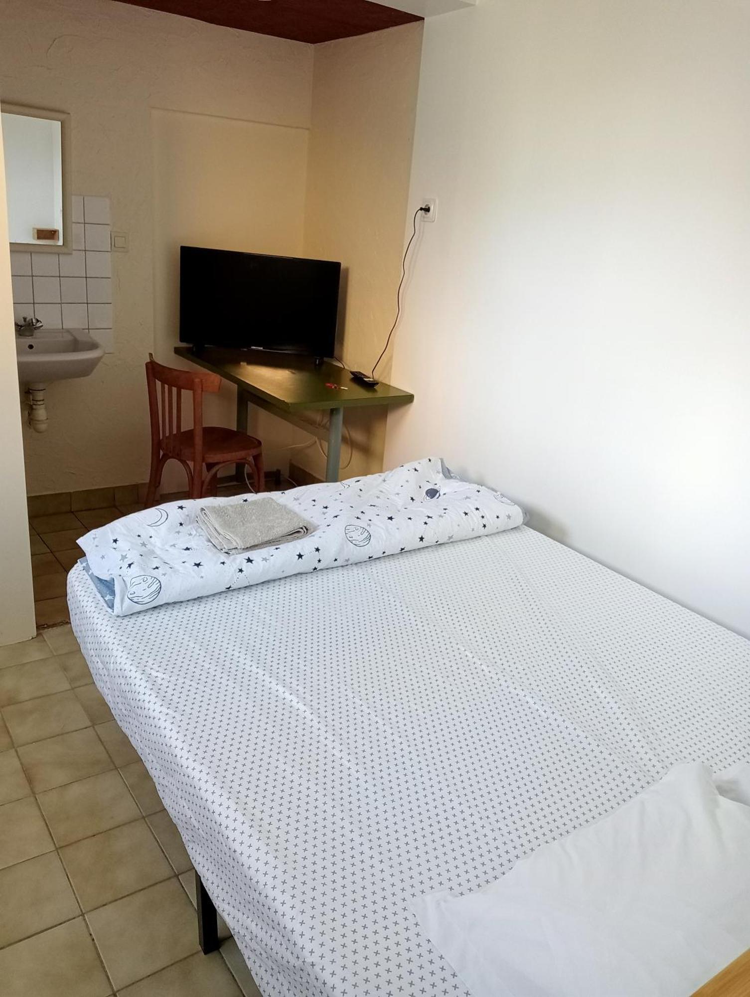 Les Chambres Studios De Pleslin-Foucher Eksteriør bilde
